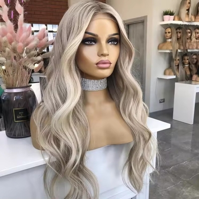 Cabello Europeo Cabello humano Pelucas con densidad frontal de 180% HD encaje Frente y onda del cuerpo